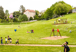 Aire de jeux du bassin d'orage de Champclairot Aire de jeux du bassin d'orage de Champclairot