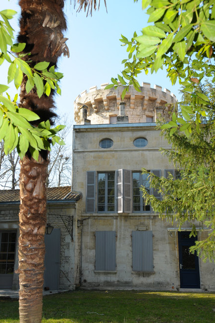 Les extérieurs seront réaménagés fin 2011. - Agrandir l'image 4 sur [15], fenêtre modale