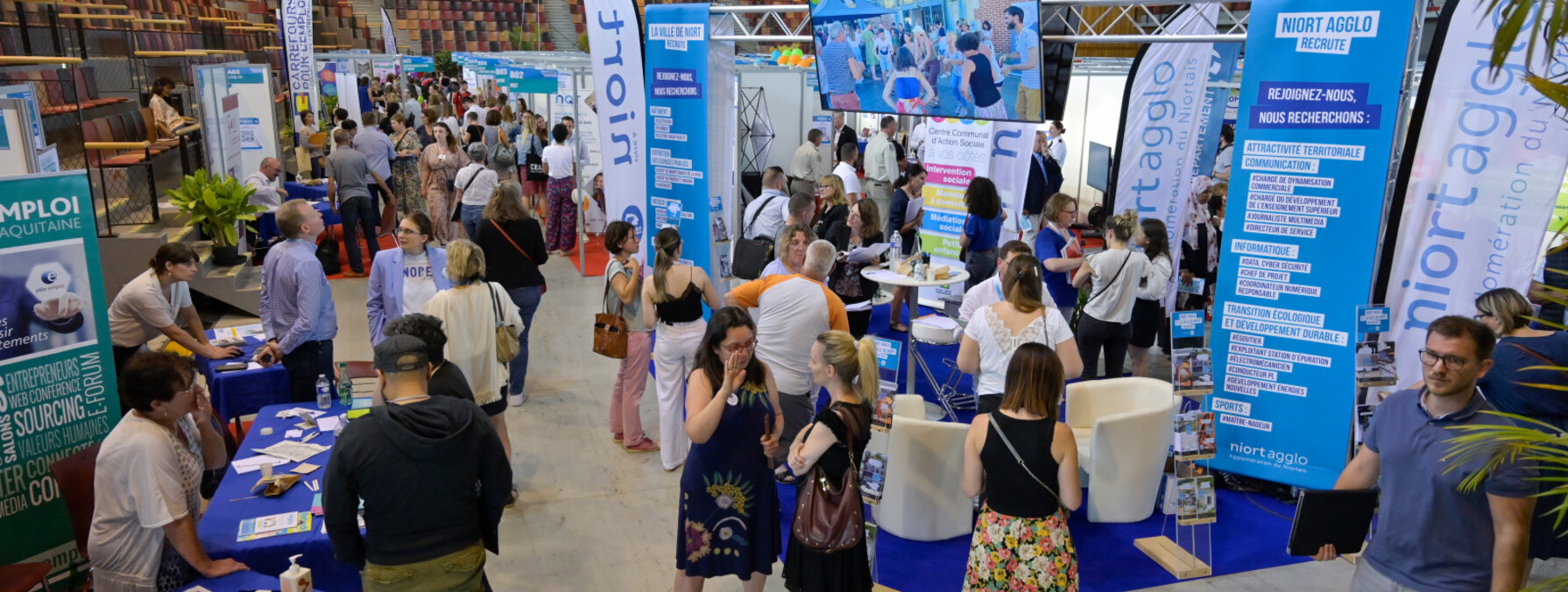Carrefour de l?emploi a l?Acclameur