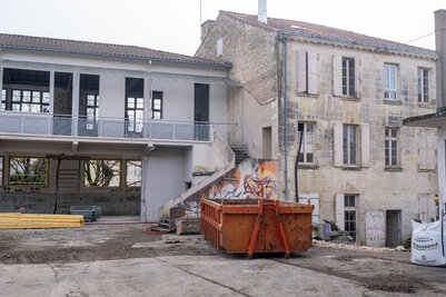  - Agrandir l'image 151 sur [158], fenêtre modale