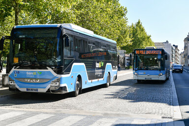 Presentation des Auto Car Biogaz et navettes et bus electrique TAN lib.