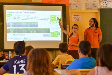Les Ambassadeurs du transport dans l'école de Saint-Maxire