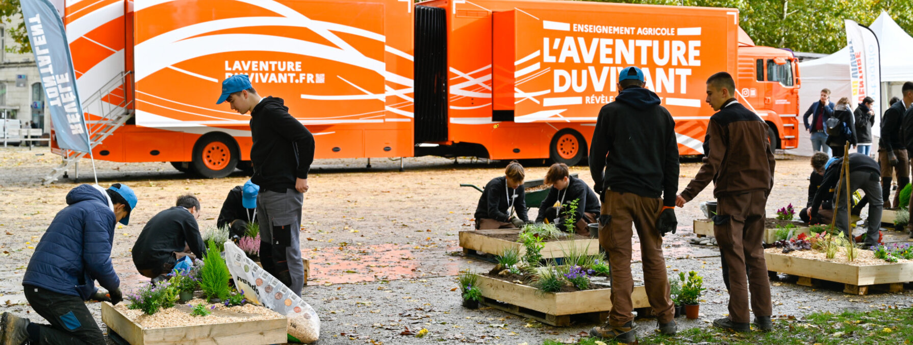 Manifestation L?aventure du Vivant sur le mail de la resistance